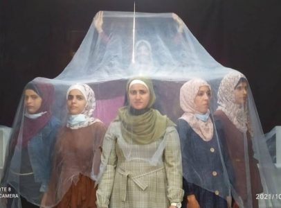 فتيات من ذوات الإعاقة السمعية يقدمن أول عرض مسرحي في فلسطين