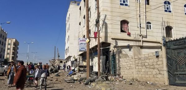 صورة للمبنى بعد القصف